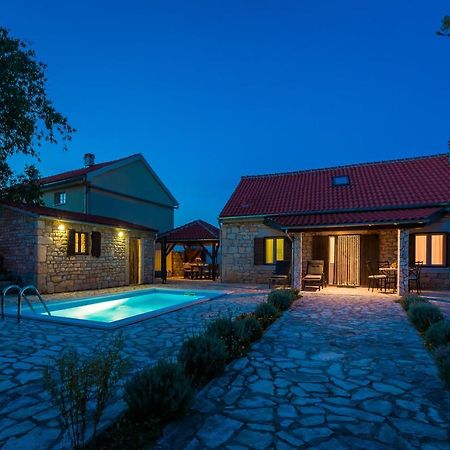 Rural House Gluic Villa Bogatic Bagian luar foto