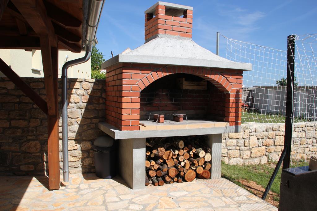 Rural House Gluic Villa Bogatic Ruang foto