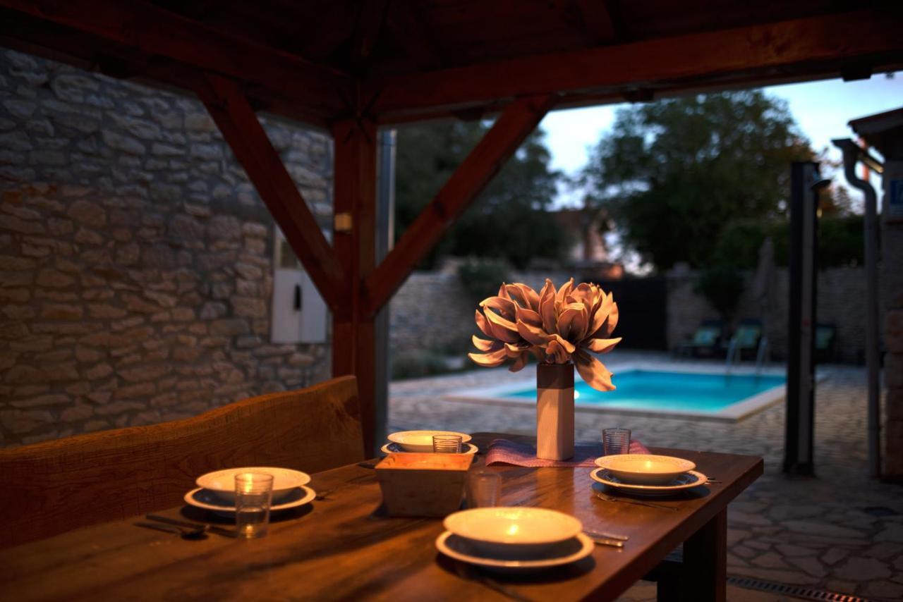 Rural House Gluic Villa Bogatic Bagian luar foto