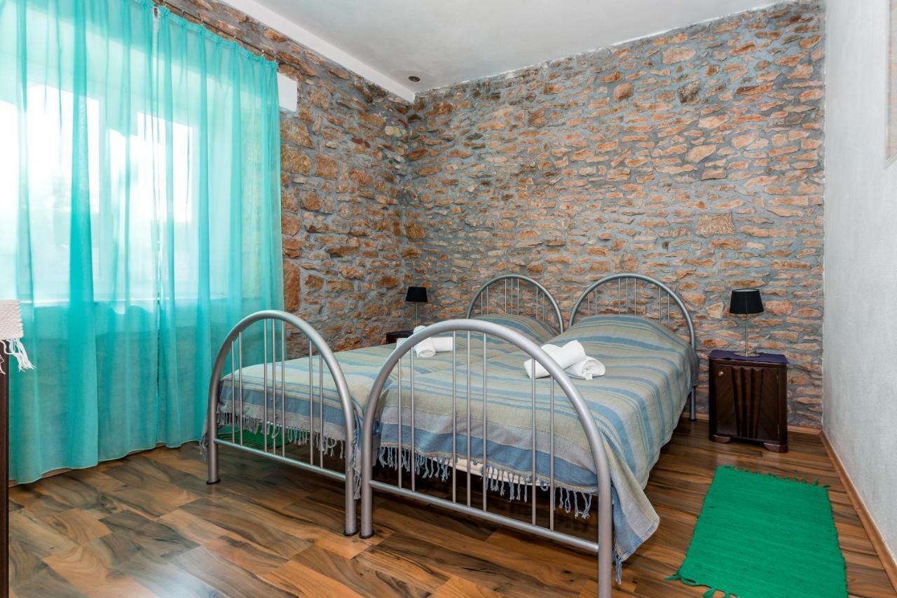 Rural House Gluic Villa Bogatic Bagian luar foto