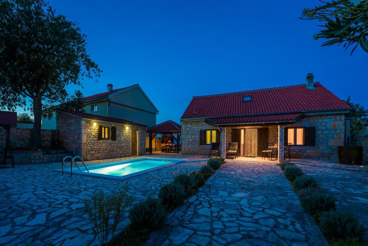 Rural House Gluic Villa Bogatic Bagian luar foto